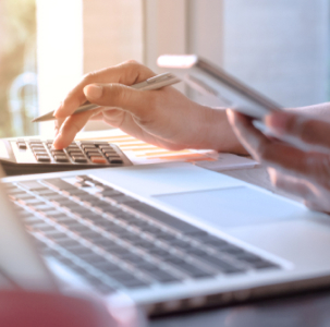 Days Deductions Outstanding: What Is It, How to Calculate It, and More?